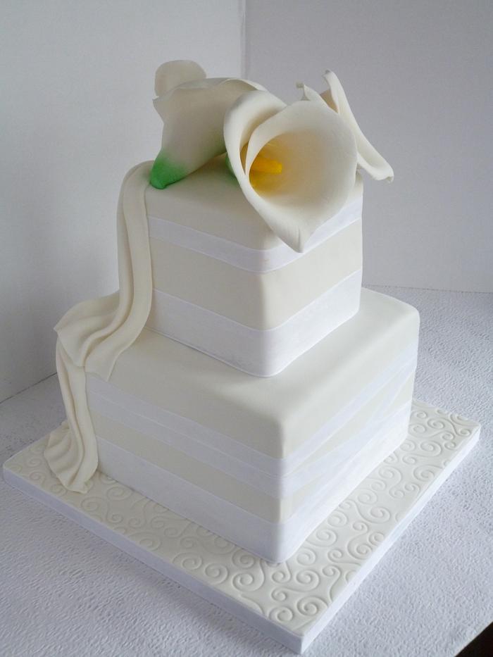 Split theme Wedding Cake