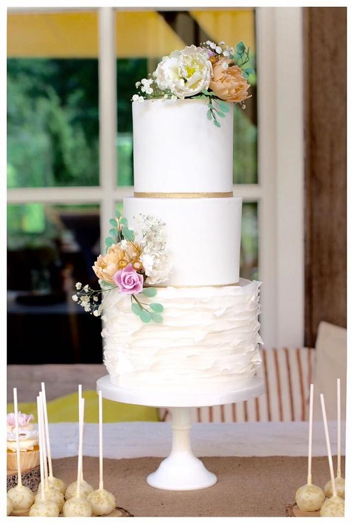 Romantic weddingcake
