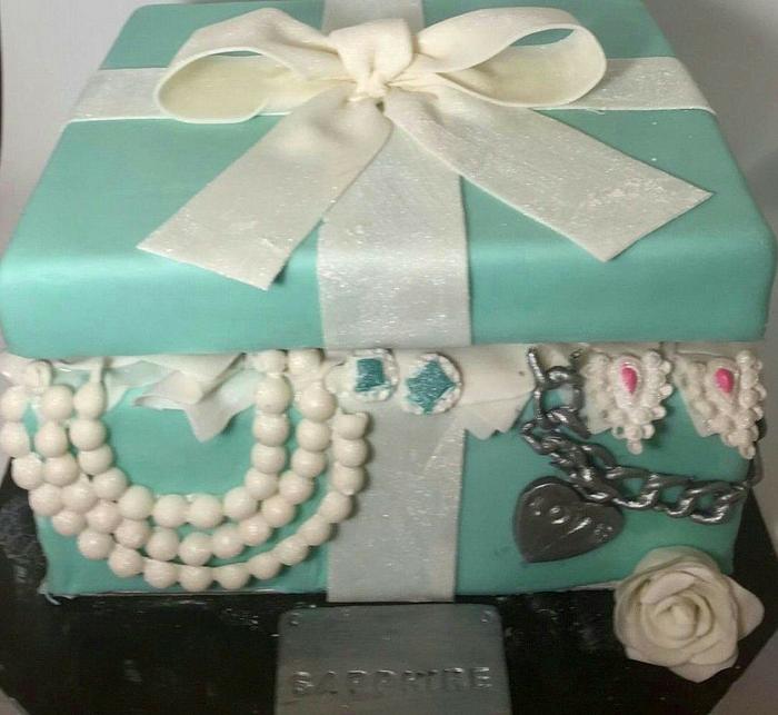 Open Gift Box Cake
