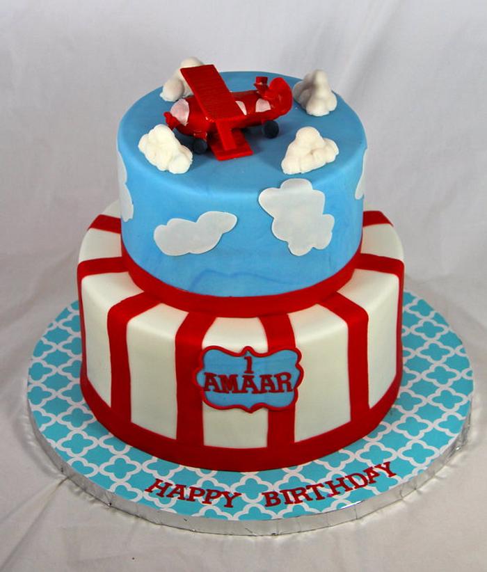 Airplane birthday cake