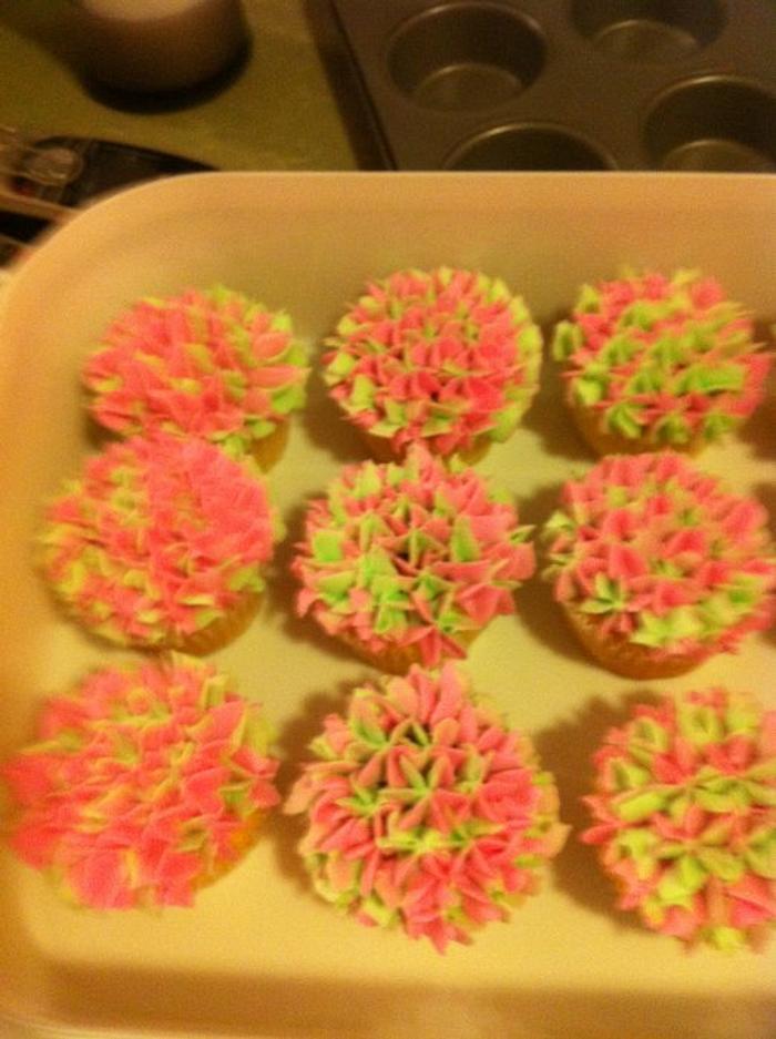 hydrangea cupcakes
