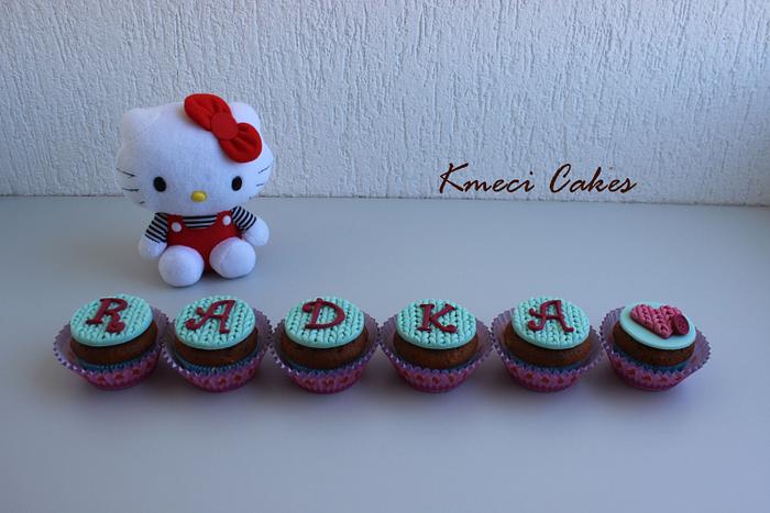knitted cupcakes