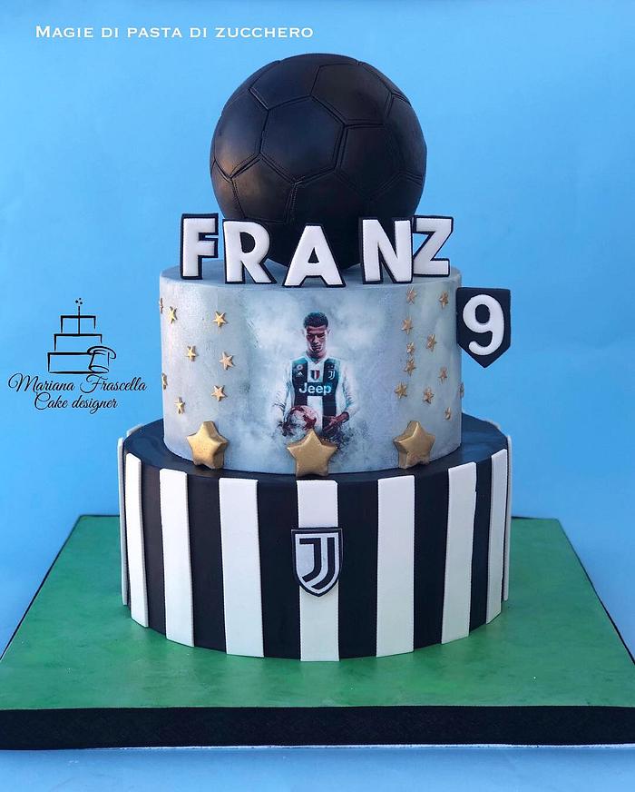 Luisa's Cakes - Juventus T-shirt Birthday Cake ⚽️ | Facebook