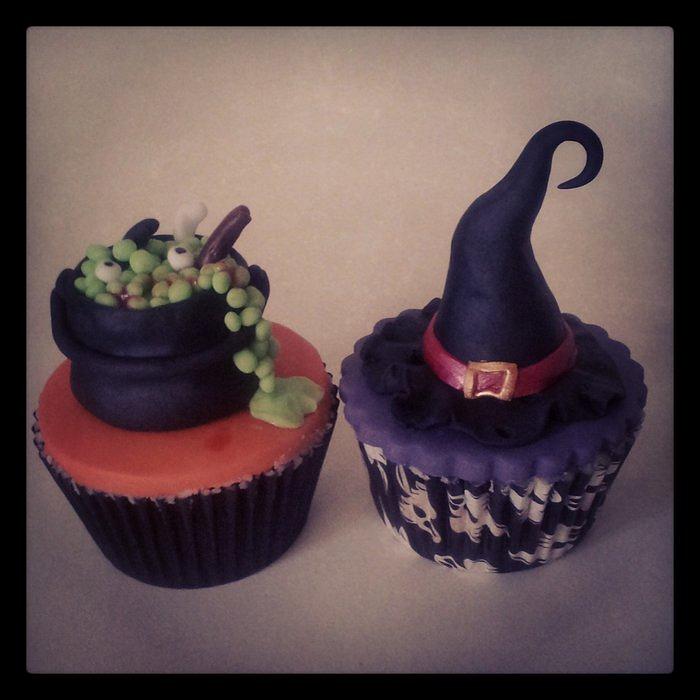 witch cupcakes 