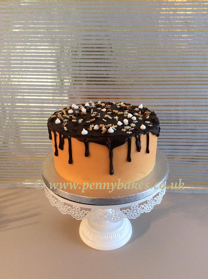  Chocolate orange drip cake! 