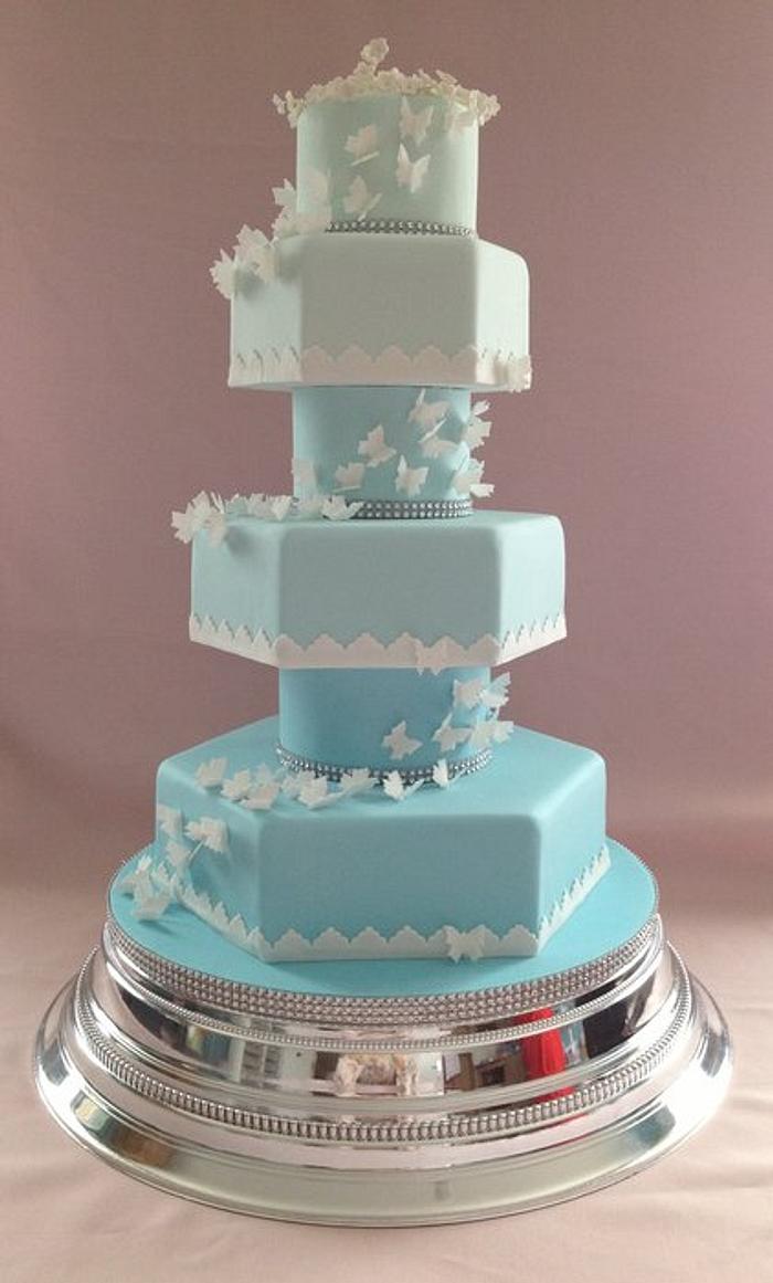 Blue sky wedding cake
