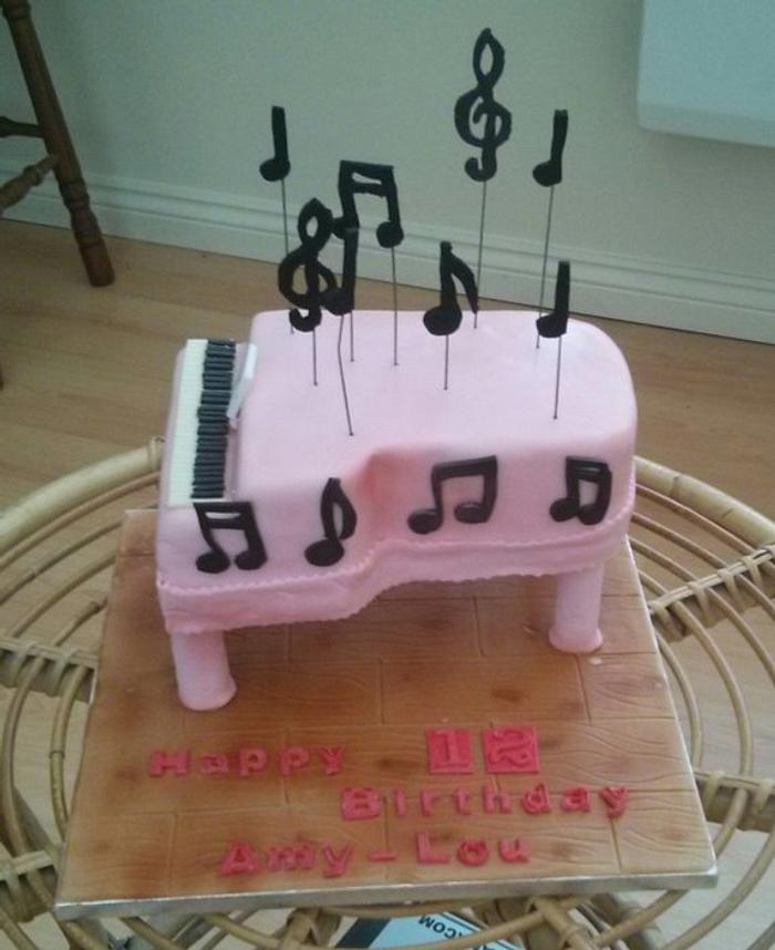 Piano Note Cake