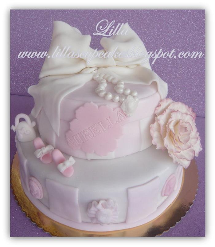 Romantic Pearl Cake