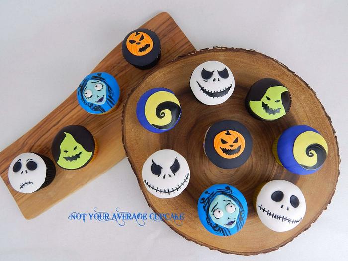 Tim Burton-themed cupcakes