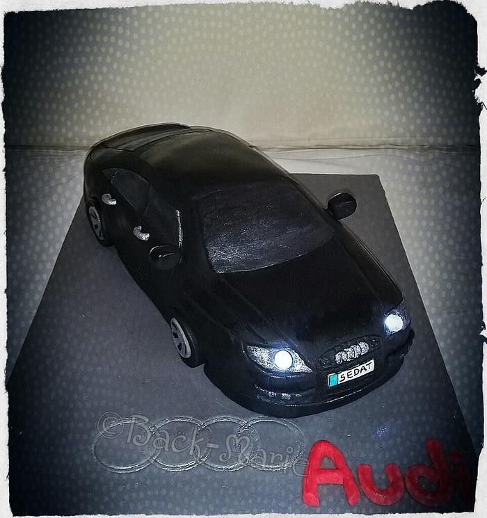 My (own version and not realy existing😂) Audi Cake 