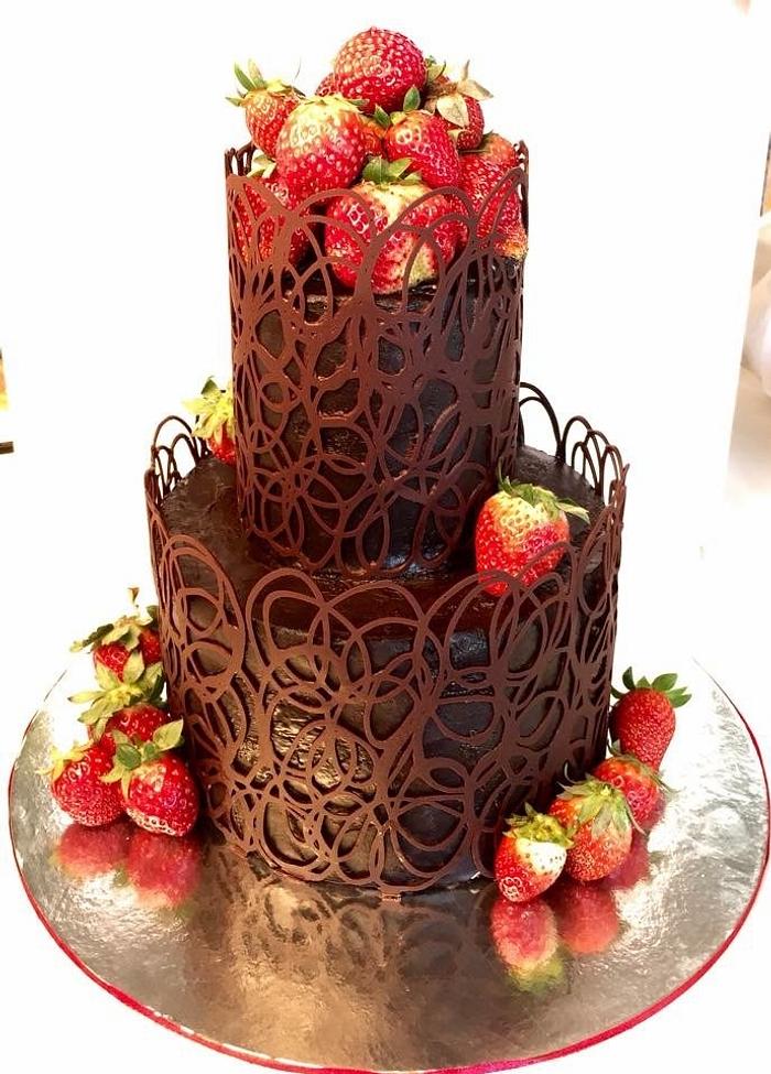 Strawberries and chocolate lace 