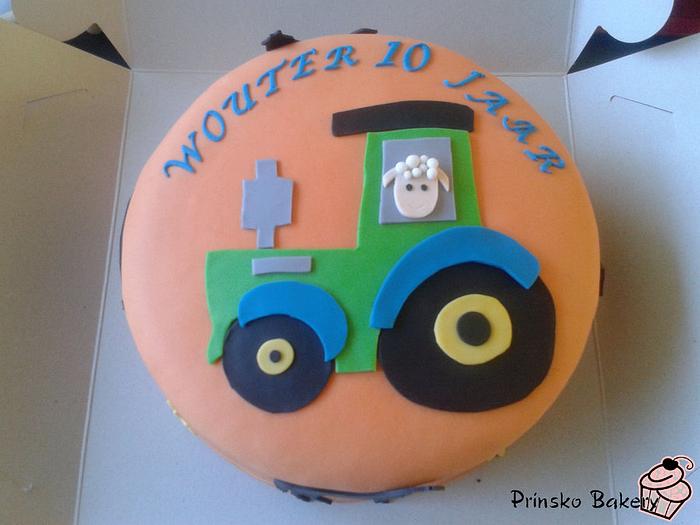 Tractor farm animals cake