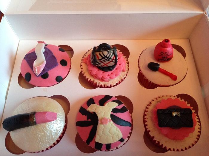 Glamour and Fashion themed cupcakes