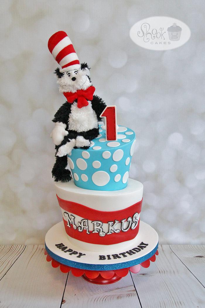 Dr. Seuss' - Cat in the Hat Cake! 