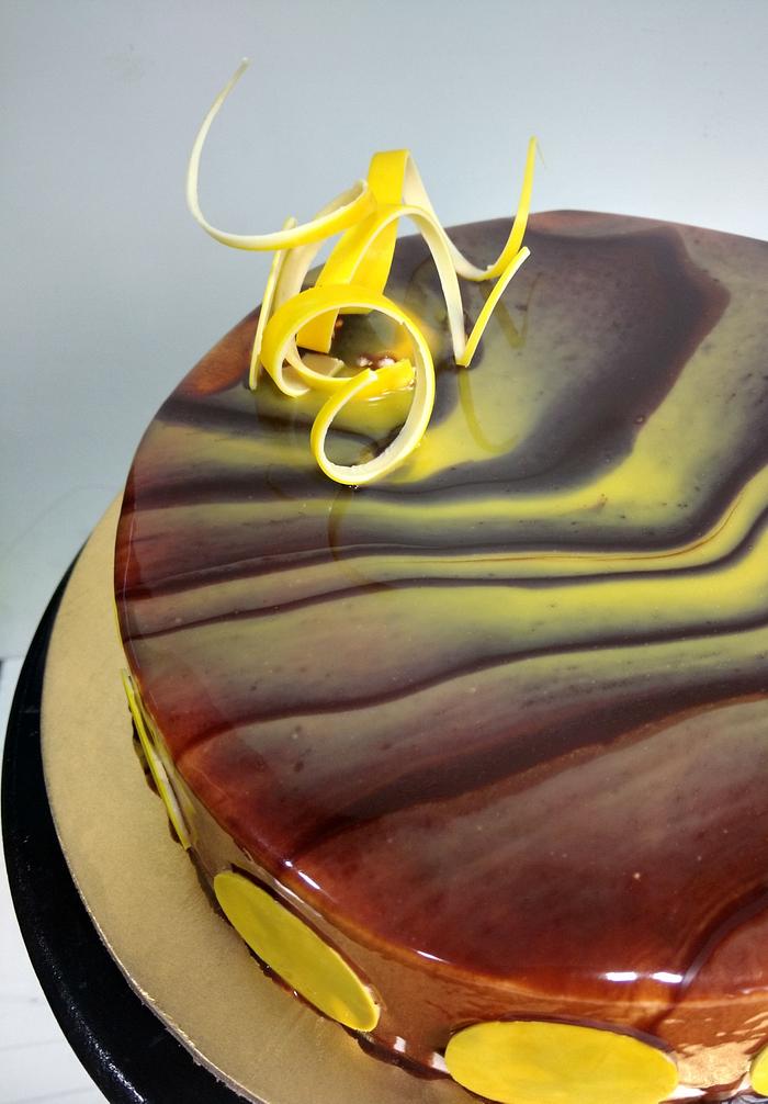 Easy Mirror Glaze: So Simple You Can Make It In the Microwave