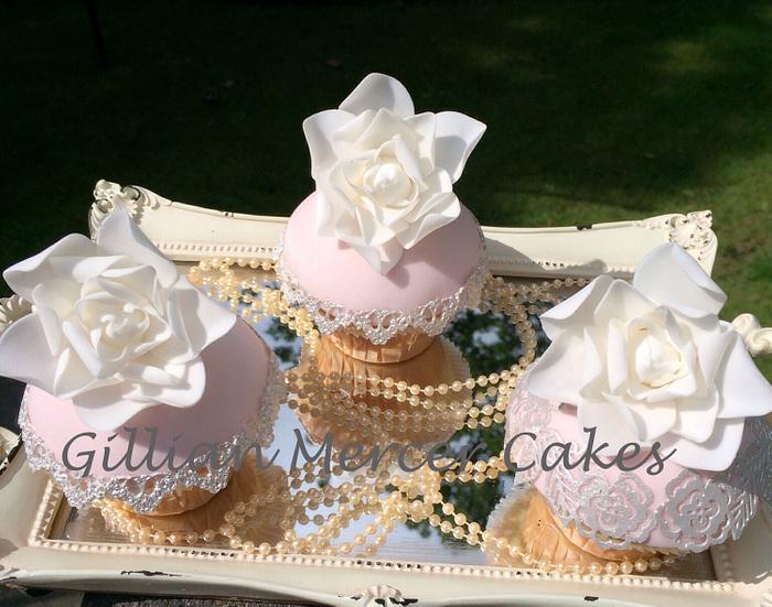 Gardenias cupcakes