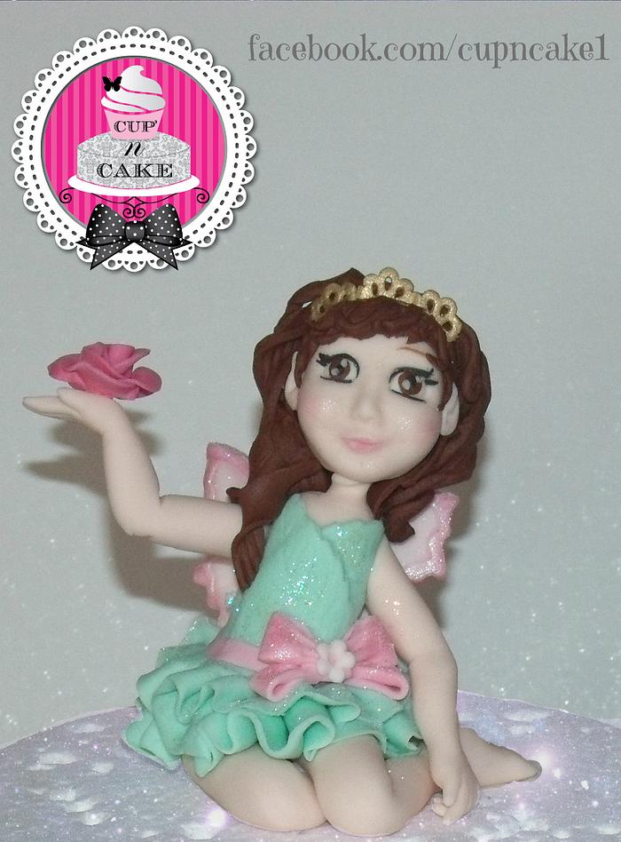 Fairy fondant cake topper