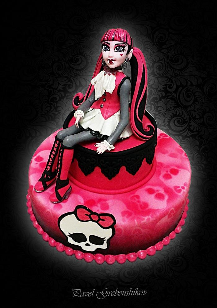 Monster High cake.