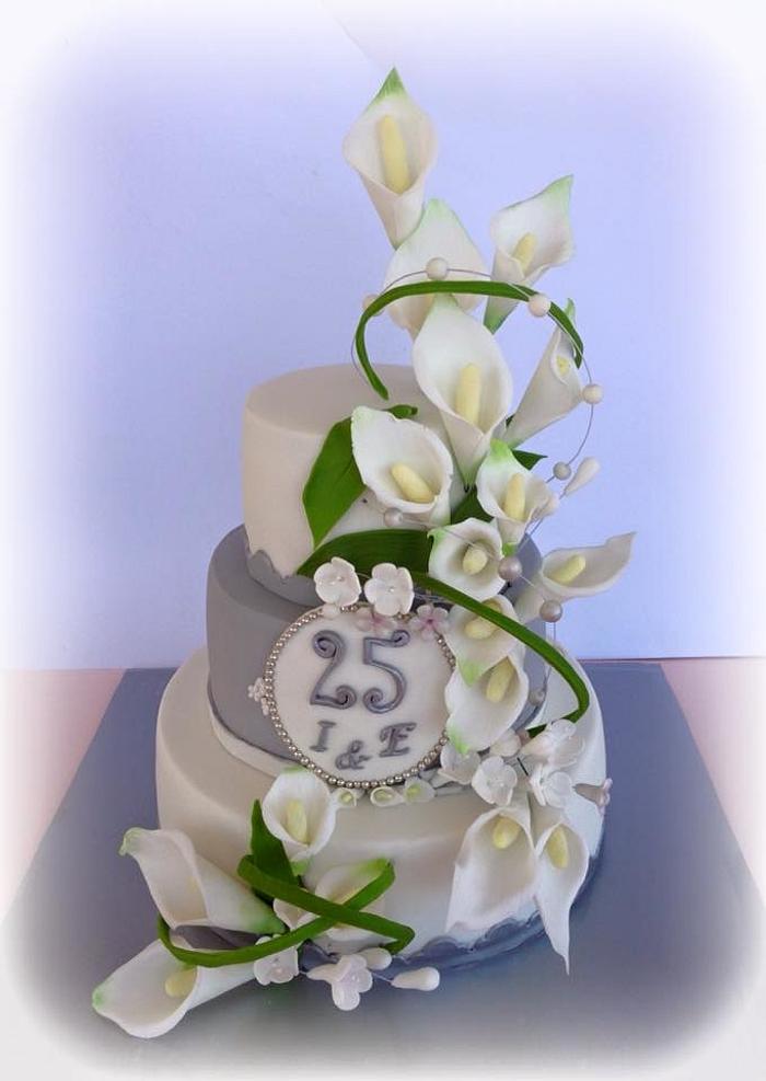 Silver wedding cake.
