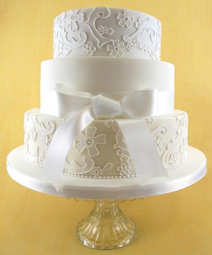 Lace and Bows Wedding Cake