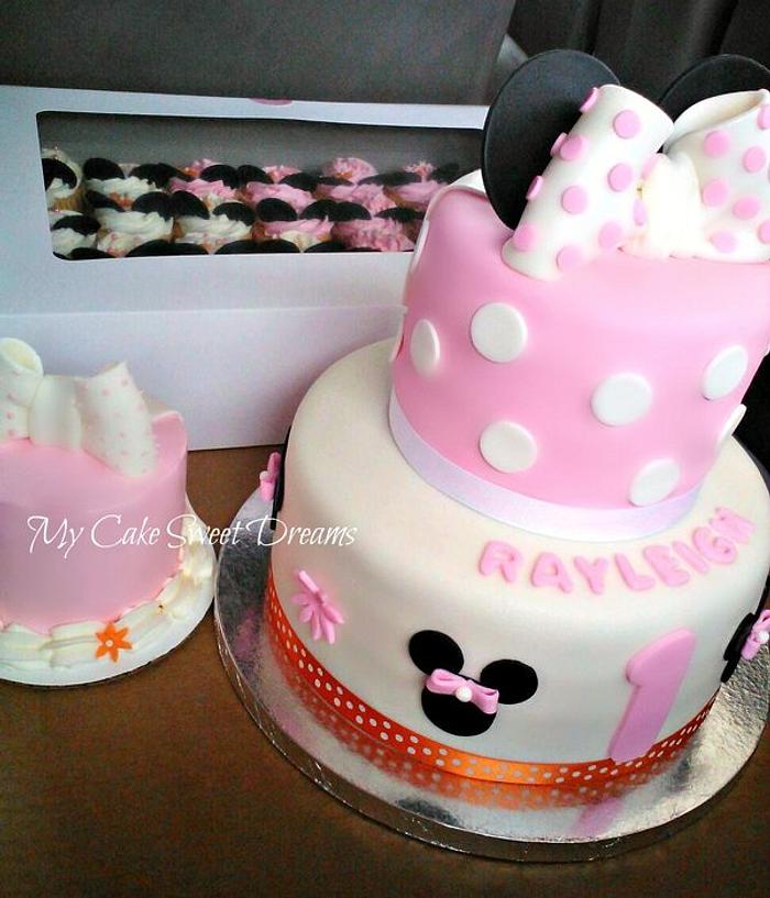 1st Birthday Minnie Mouse Cake