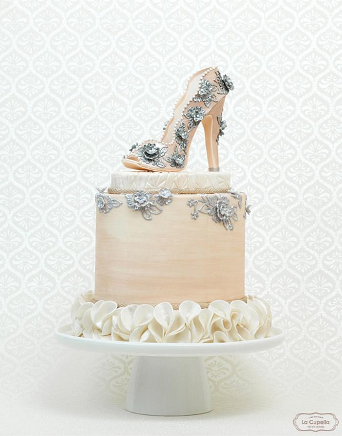 Romantic Bride High heel Cake