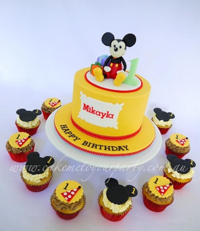 Mickey Mouse Cake with matching Cupcakes