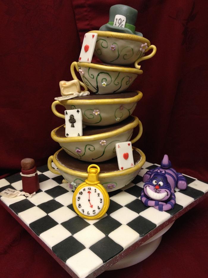 Alice in wonderland teacup cake
