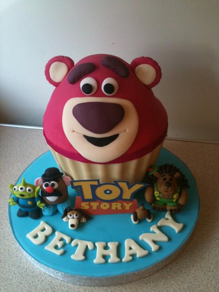 Toy Story 3 giant cupcake