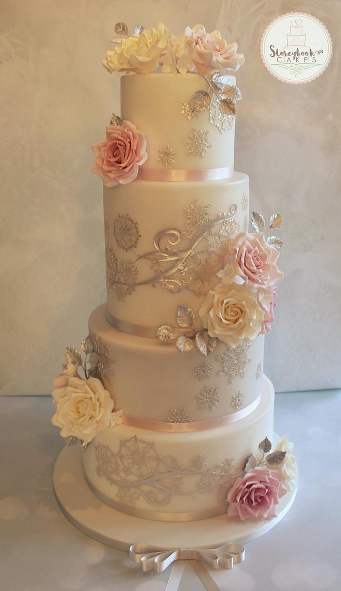 Roses and snowflakes cake