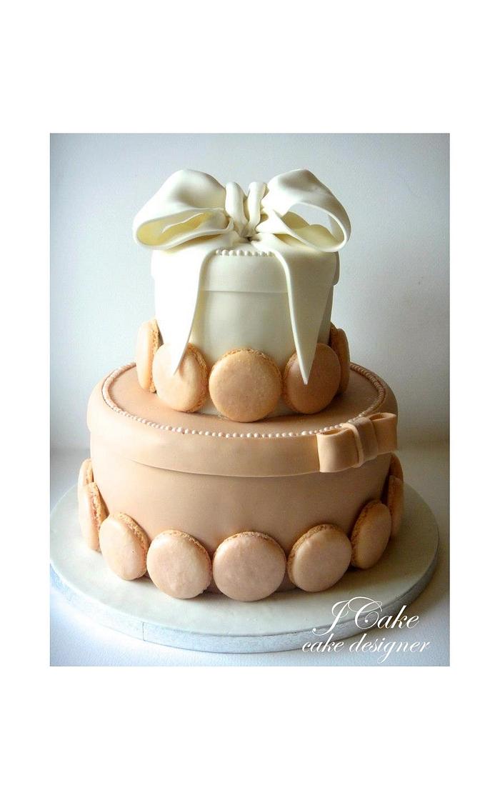 macarons cake