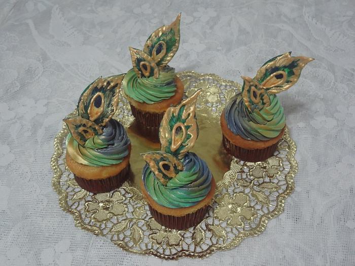 Peacock Glory Cupcakes 