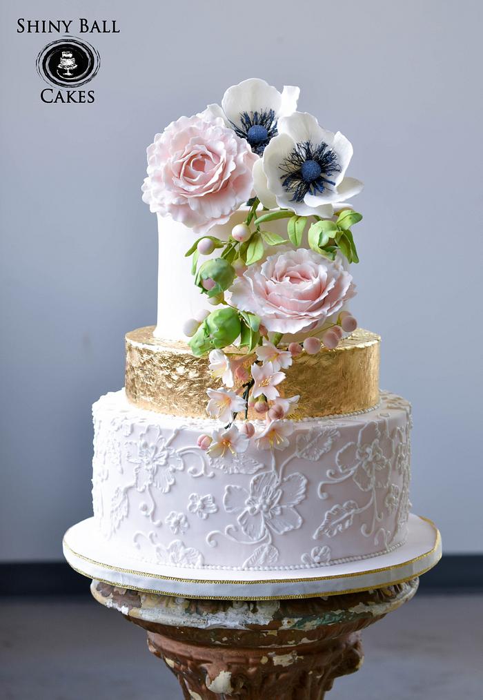 Blush and Gold wedding cake