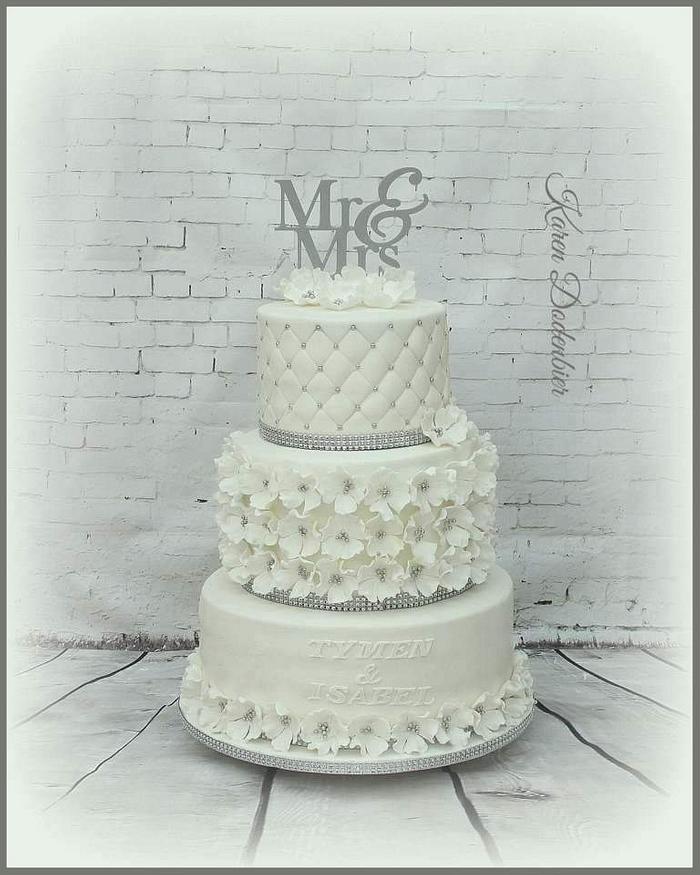 White wedding cake