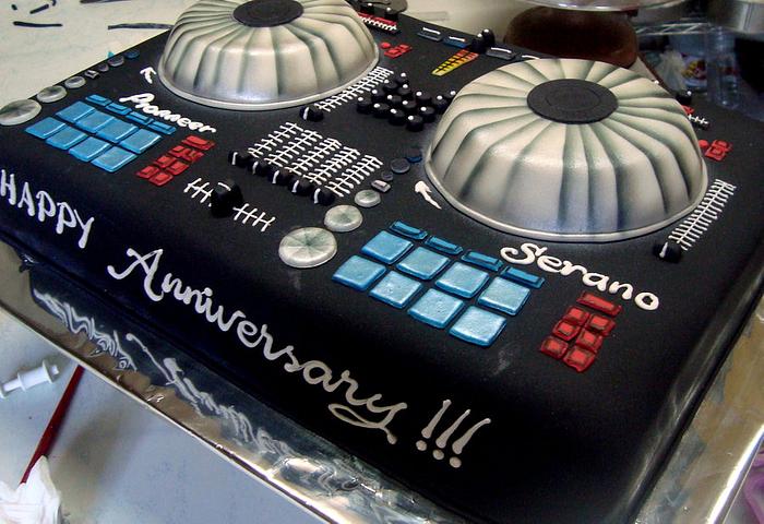 DJ anniversary cake!
