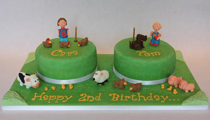 Twins Farmyard Cake