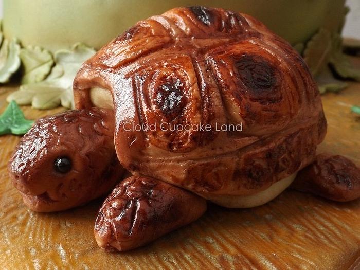 Terrence the Tortoise Cupcake