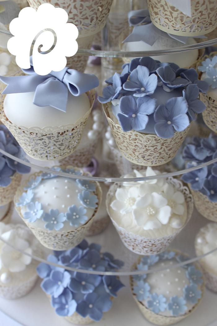 Cornflower bloom cupcakes