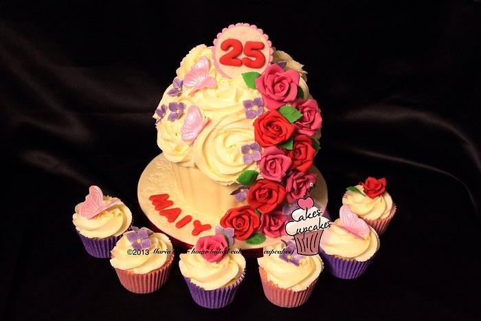 Giant cupcake with matching cupcakes