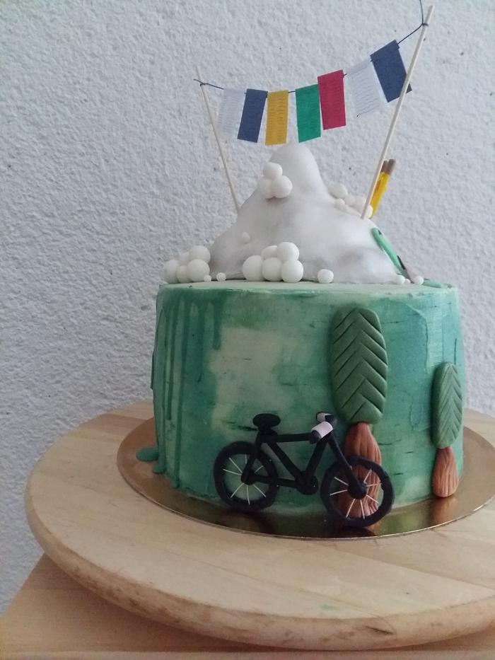 Cake with bike and mountin