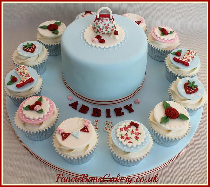 Cath Kidston Cake & Cupcake Board