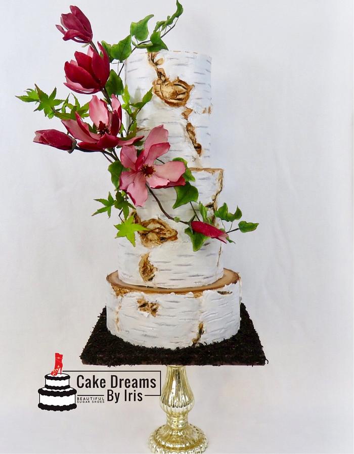 Magnolias wedding cake