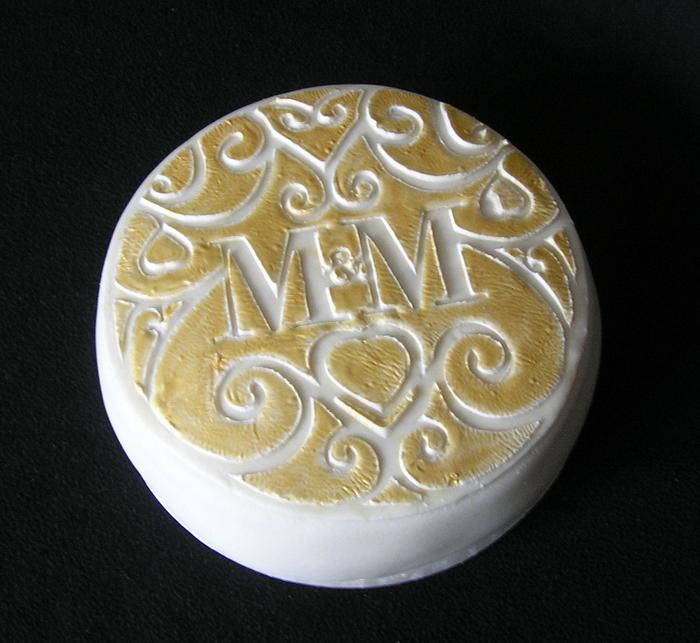  wedding cake with logo