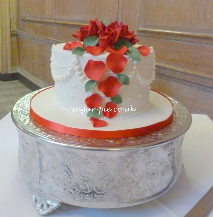 Red rose vow renewel cake