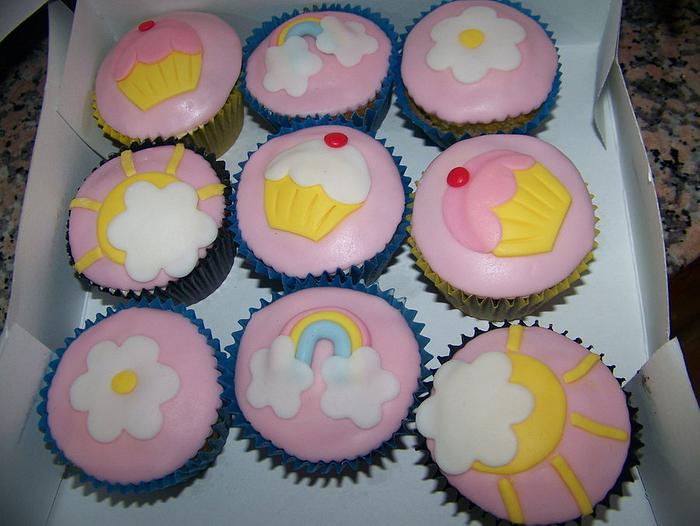 Sweet pink cupcakes