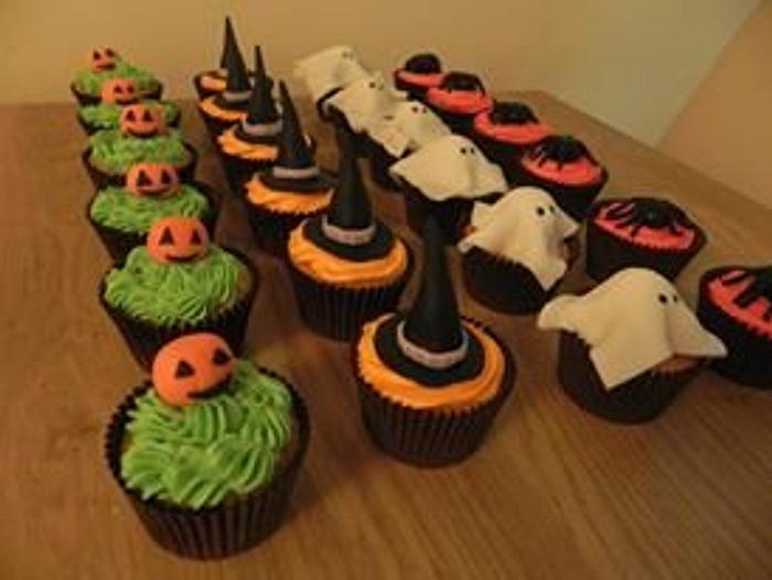 Halloween cupcakes