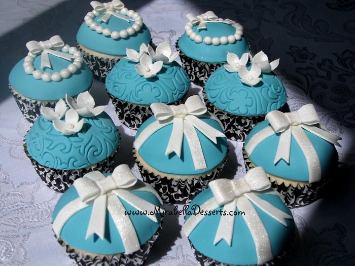 Tiffany box inspired cupcakes