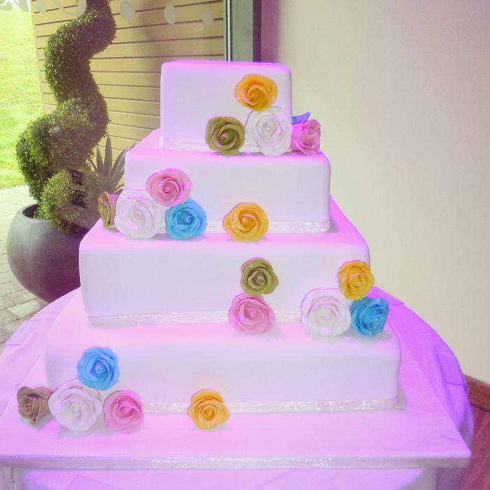 Summer rose wedding cake