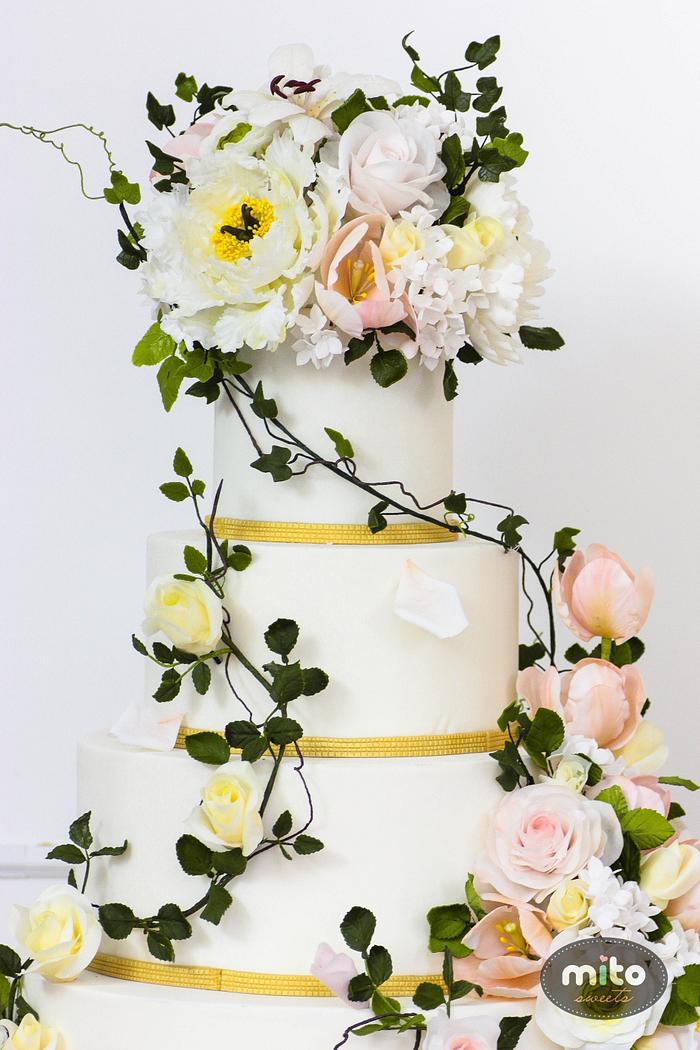 Nature inspired wedding cake .