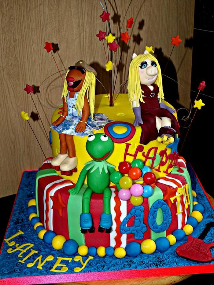 The Muppets Rollerskate theme cake
